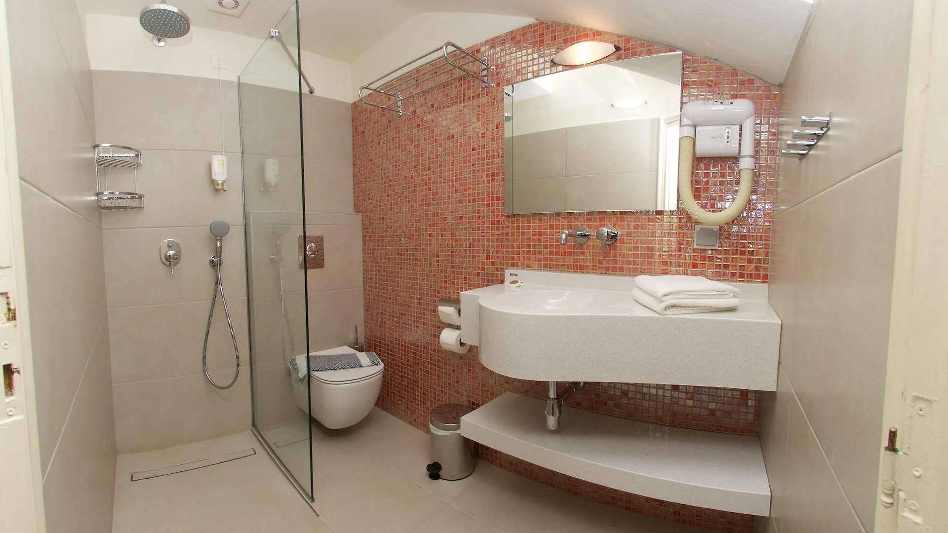 Dafnoudi Hotel Apartments Antipata  Antipata (Erisos)