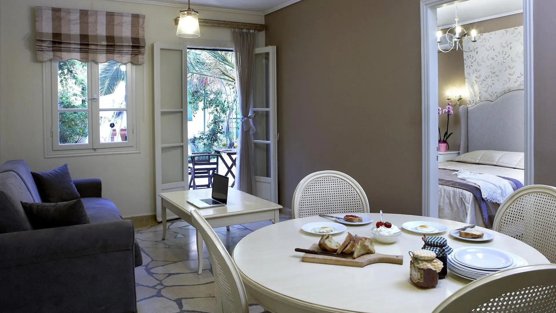 ** Aparthotel Dafnoudi Hotel Apartments Antipata  Greece