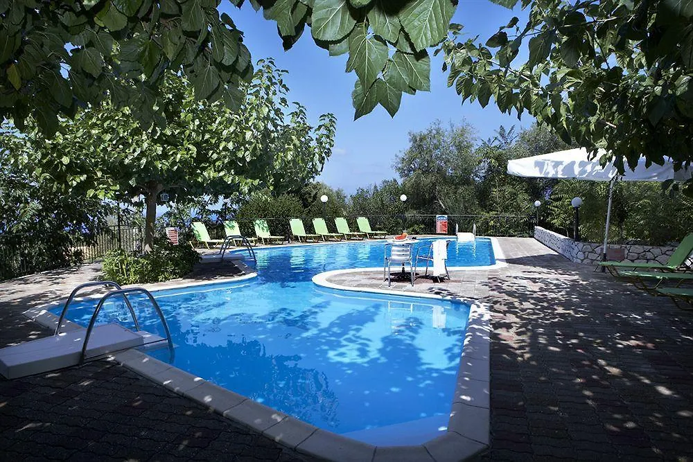 Aparthotel Dafnoudi Hotel Apartments Antipata
