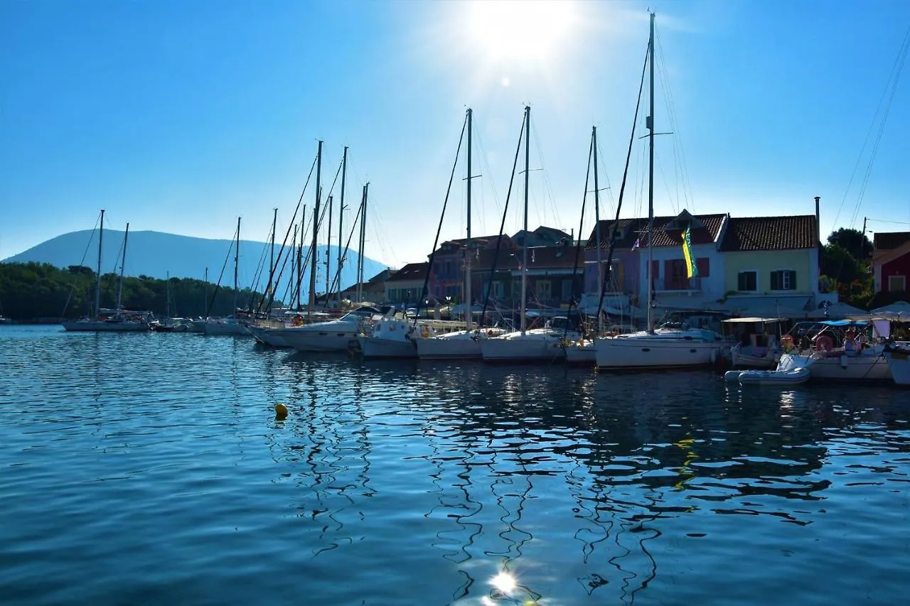 Dafnoudi Hotel Apartments Antipata  Greece